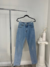 VINTAGE LEVI'S 550 RELAXED TAPERED FIT LIGHT/MEDIUM WASH JEANS - SIZE 26/27