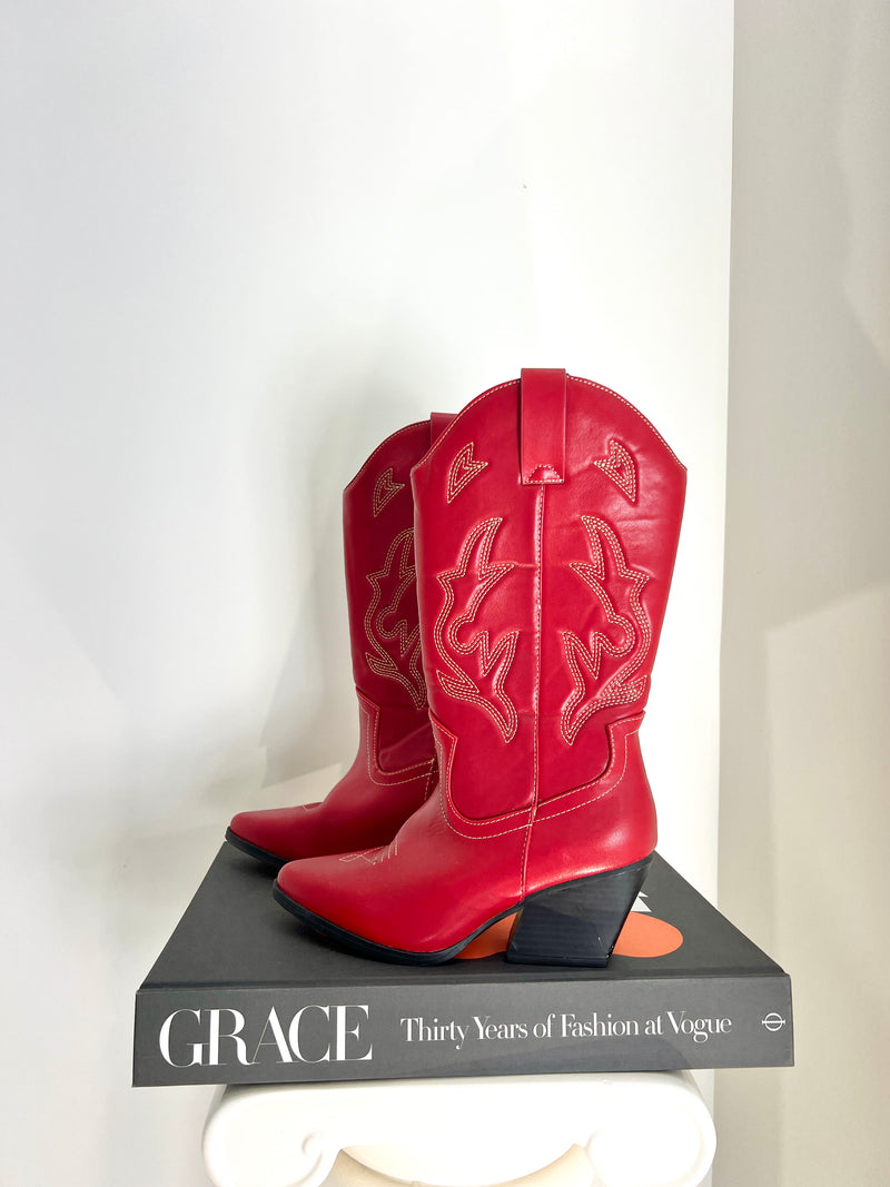 RED EMBROIDERED COWBOY BOOTS - SIZE 6