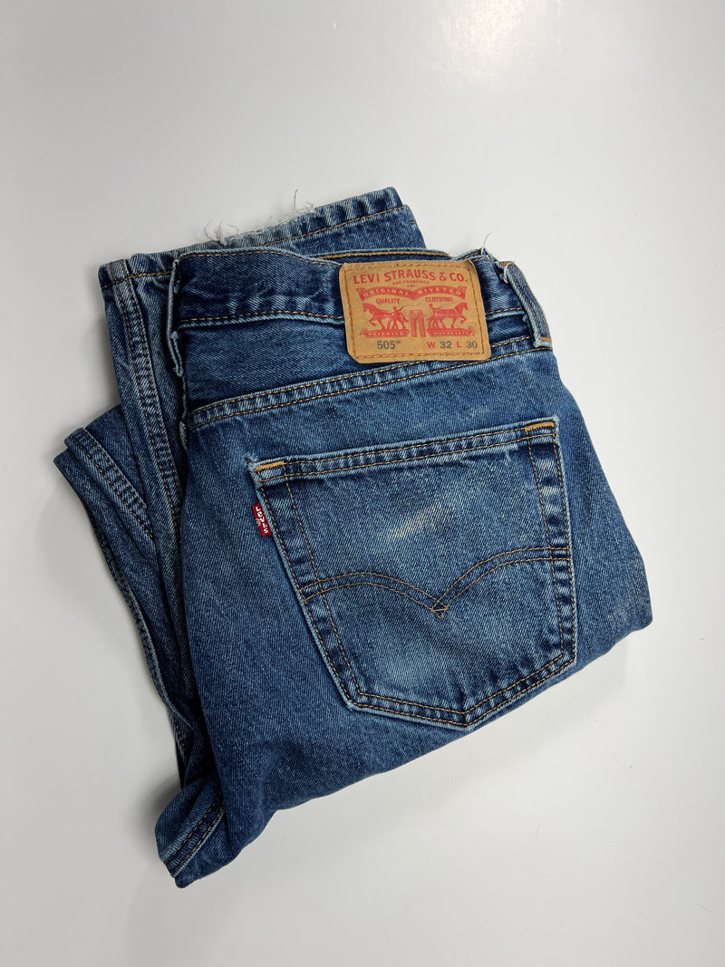 DARK WASH 505 VINTAGE LEVI'S | 32 x 29