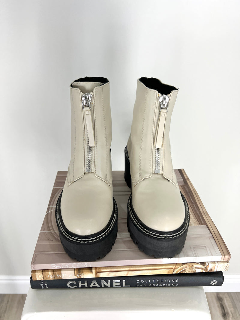 CREAM + BLACK PLATFORM ANKLE BOOTS | 5.5