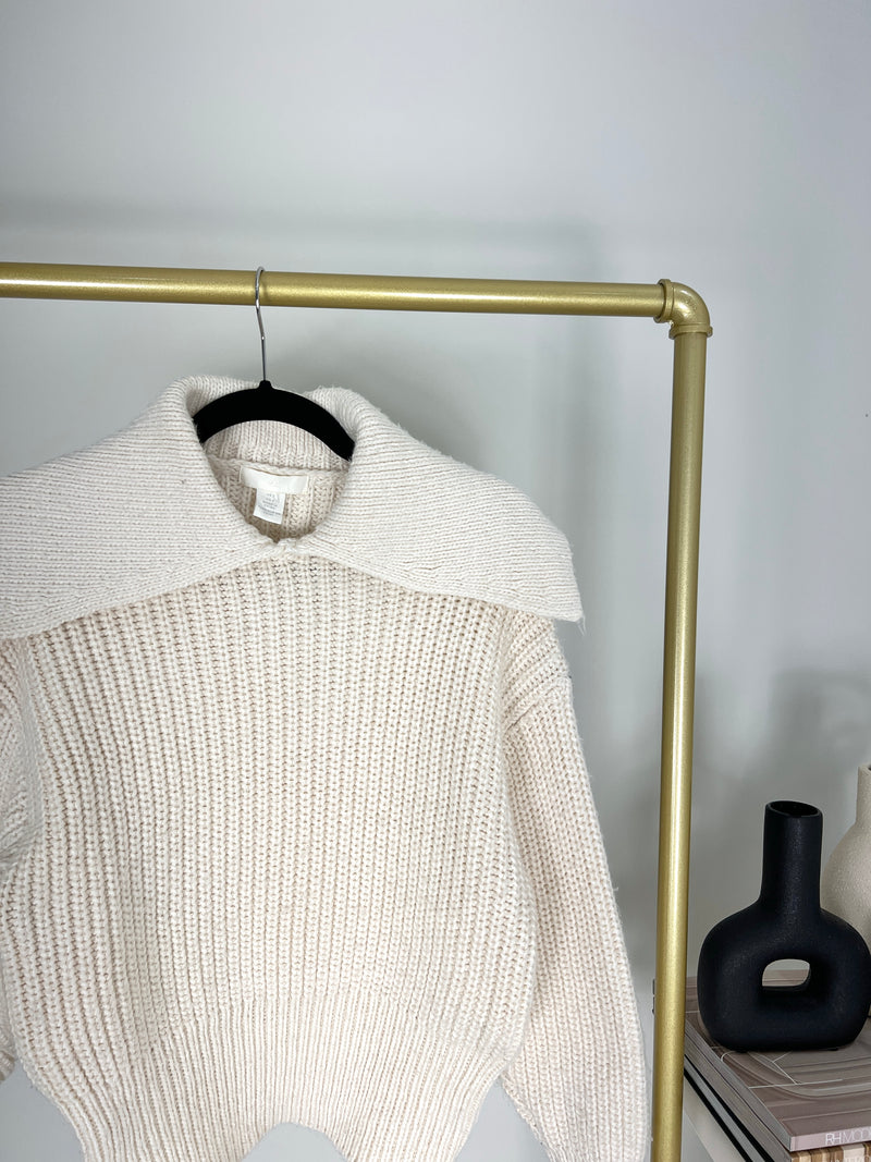 CREAM RIB KNIT COLLARED SWEATER