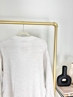 UO MINIMALIST LUXE V-NECK SWEATER