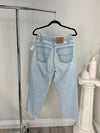 VINTAGE LEVI'S 550 RELAXED FIT LIGHT WASH JEANS - SIZE 31/32