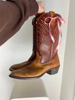 VINTAGE TWO TONED BROWN COWBOY BOOTS - SIZE 9.5