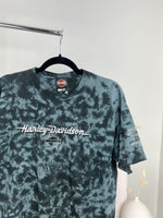 VINTAGE EMBROIDERED HARLEY DAVIDSON BLACK + GREY TIE-DYE T-SHIRT