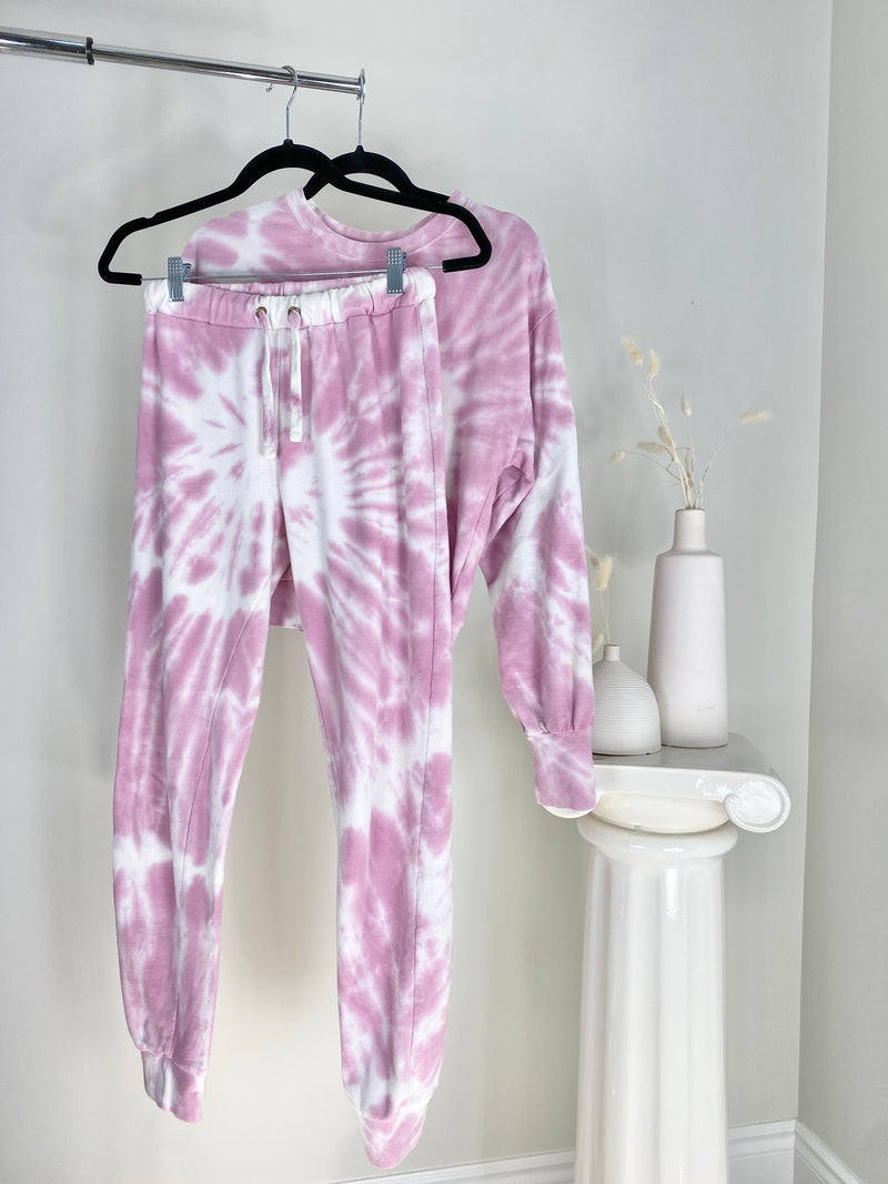 PINK TIE-DYE SWEAT SUIT