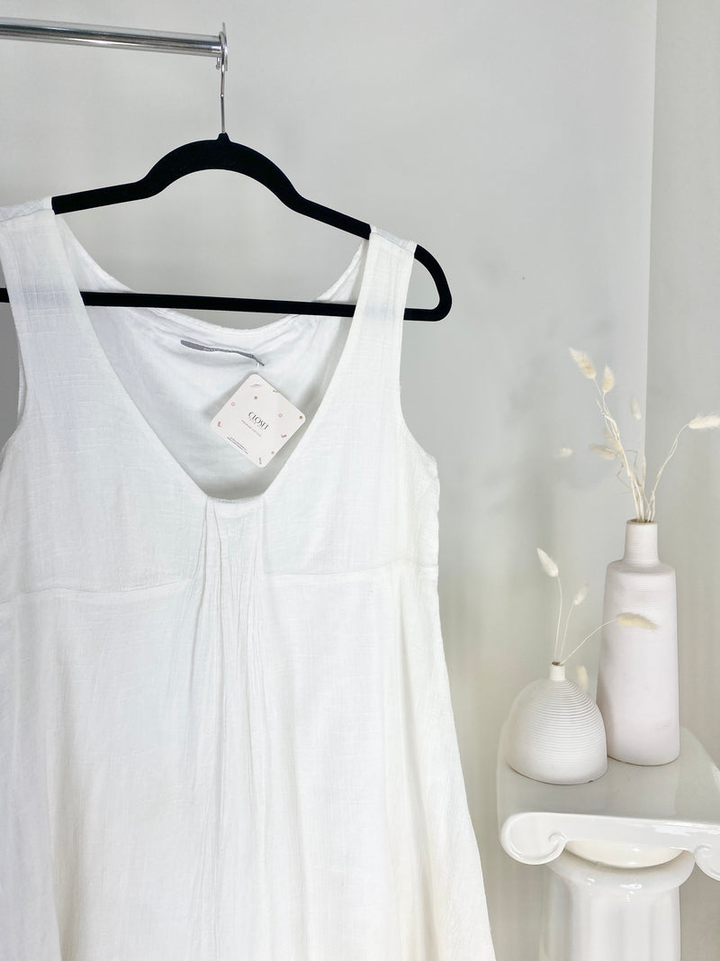 WHITE FLOWY LINEN DRESS