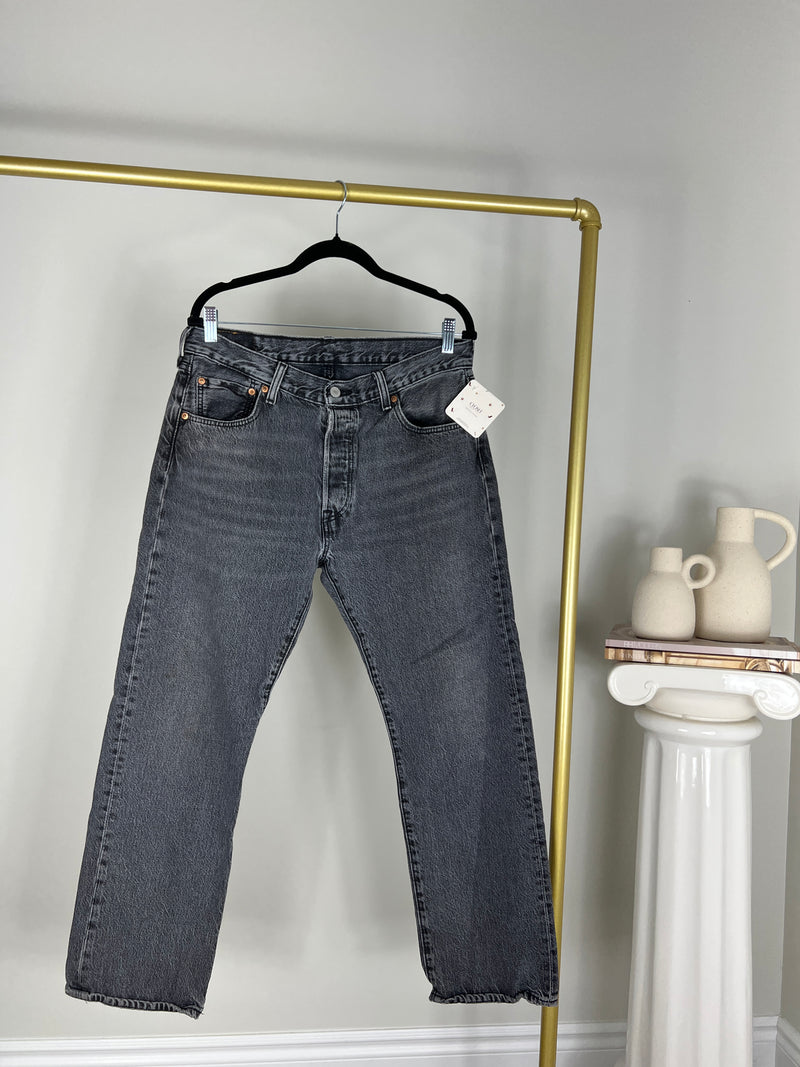 FADED BLACK LEVI'S 501 JEANS | SIZE 32
