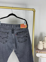 FADED BLACK LEVI'S 501 JEANS | SIZE 32