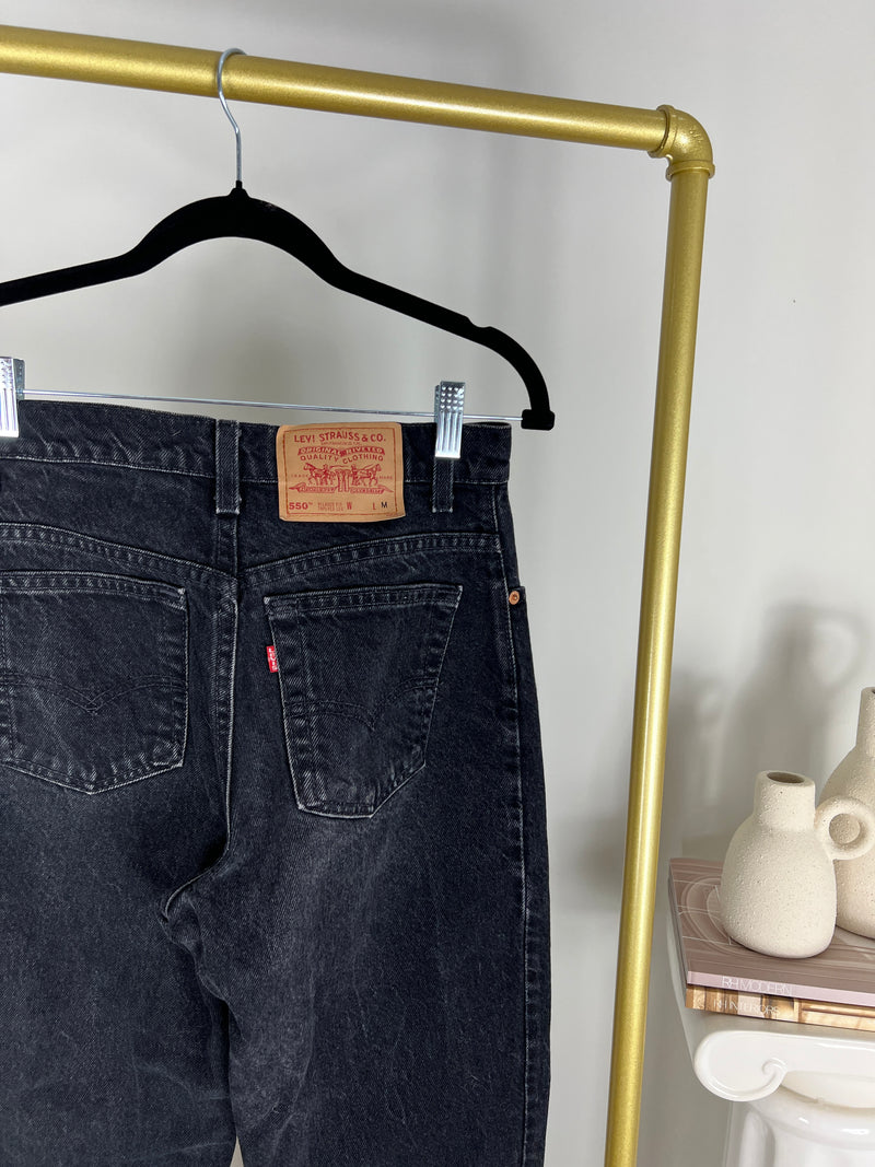 VINTAGE BLACK LEVI'S 550 JEANS | SIZE 28