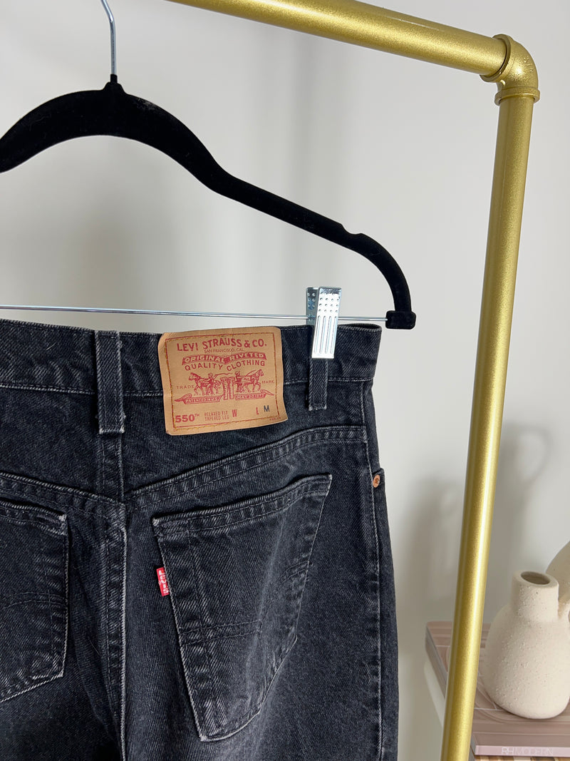 VINTAGE BLACK LEVI'S 550 JEANS | SIZE 28