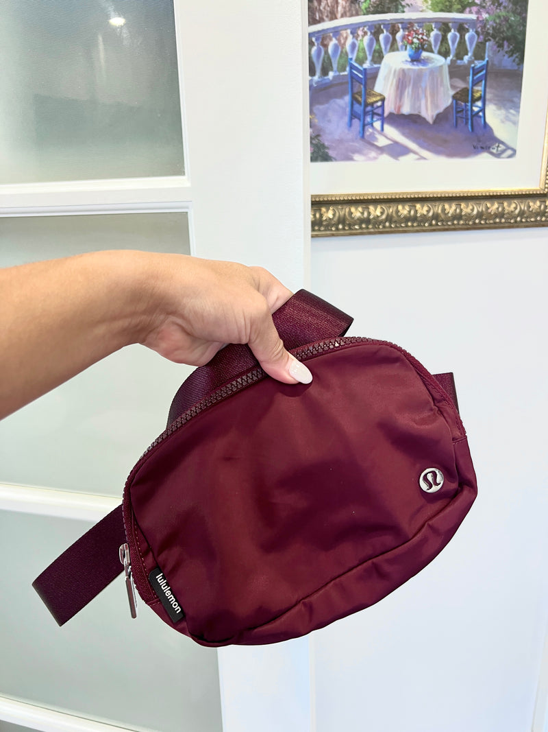 LULULEMON BURGUNDY BELT BAG
