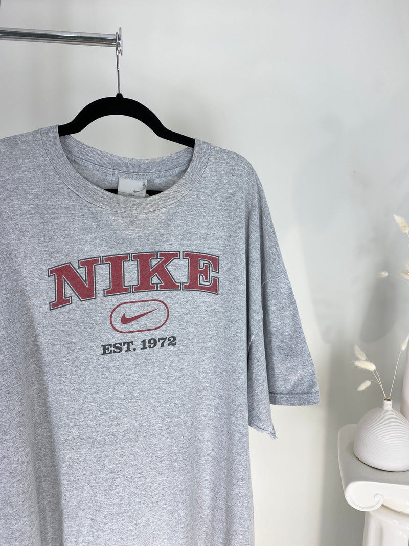 VINTAGE GREY NIKE SPELL-OUT T-SHIRT