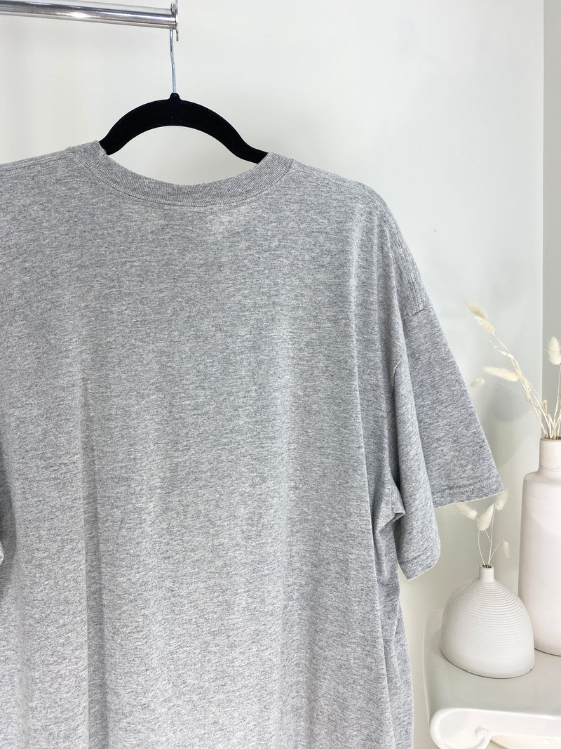 VINTAGE GREY NIKE SPELL-OUT T-SHIRT