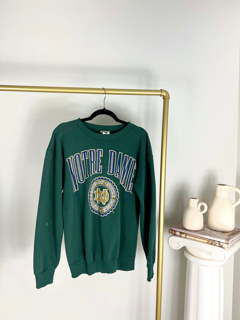 VINTAGE 1990s UNIVERSITY OF NOTRE DAME GREEN CREWNECK