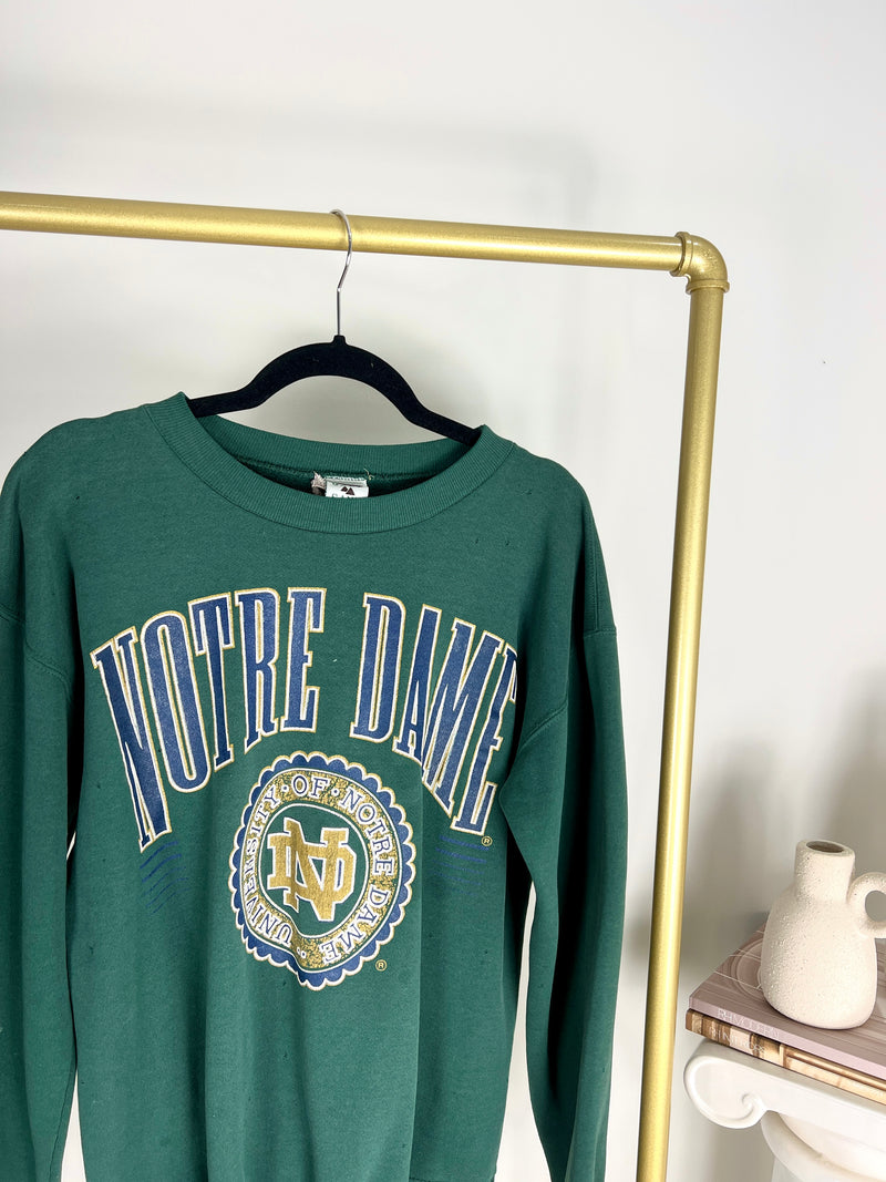 VINTAGE 1990s UNIVERSITY OF NOTRE DAME GREEN CREWNECK