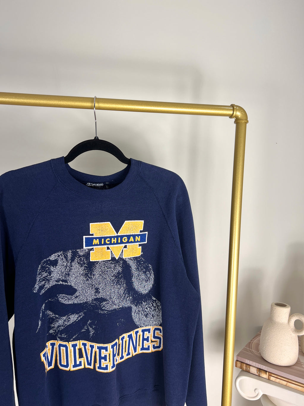 VINTAGE NAVY UNIVERSITY OF MICHIGAN WOLVERINES CREWNECK