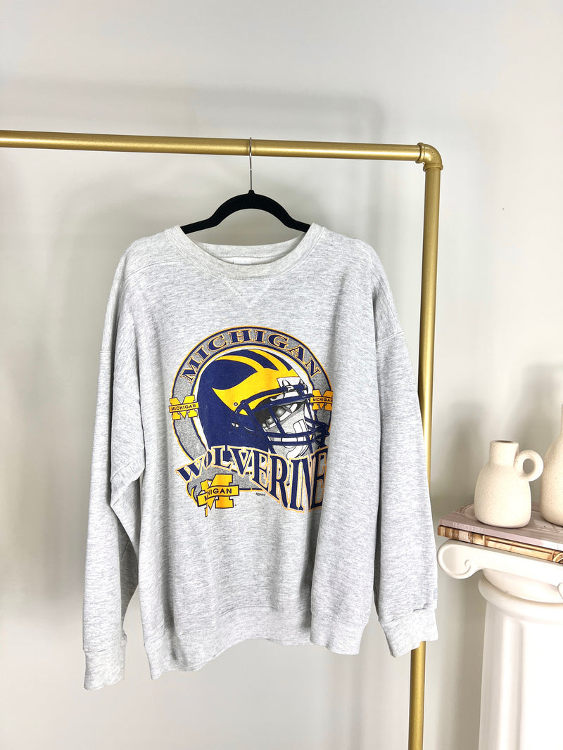 VINTAGE LIGHT GREY UNIVERSITY OF MICHIGAN WOLVERINES CREWNECK
