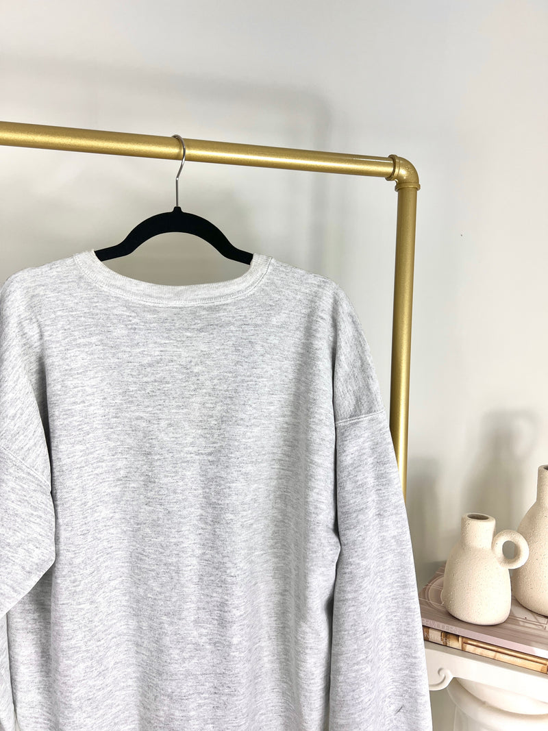 VINTAGE LIGHT GREY UNIVERSITY OF MICHIGAN WOLVERINES CREWNECK