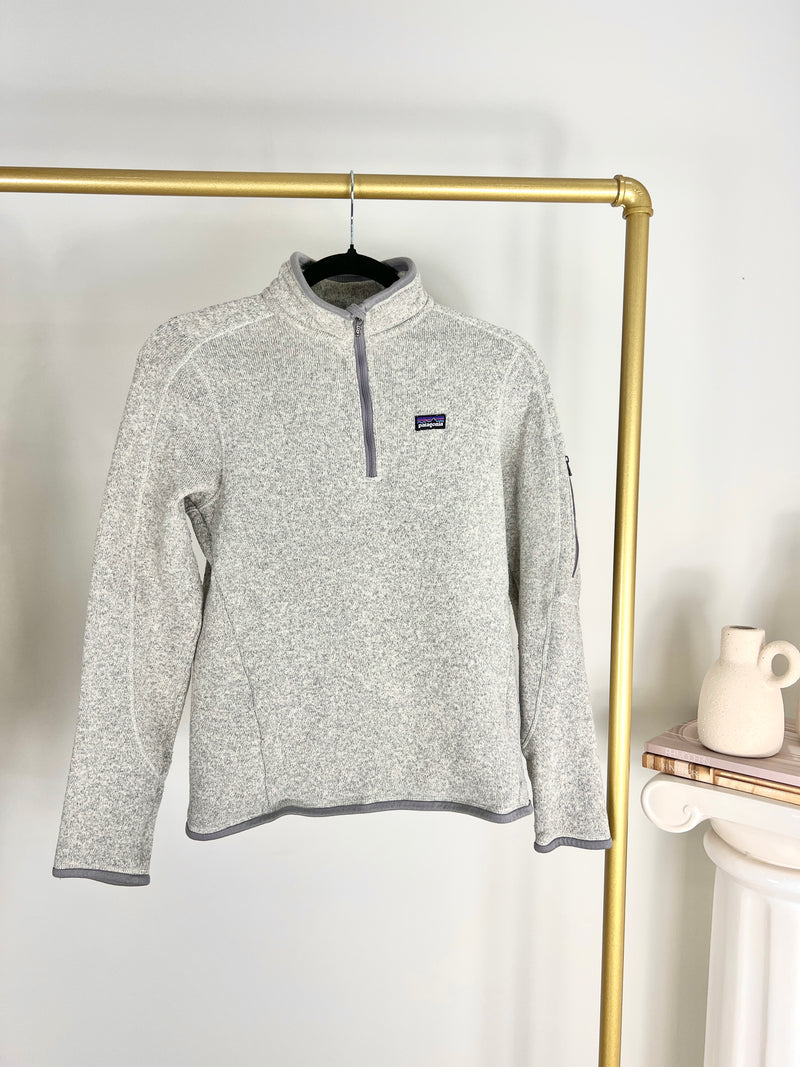 PATAGONIA LIGHT GREY QUARTER ZIP SWEATER