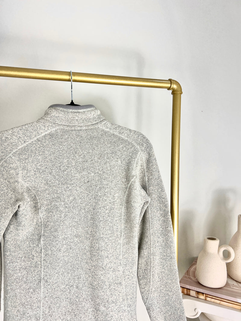 PATAGONIA LIGHT GREY QUARTER ZIP SWEATER