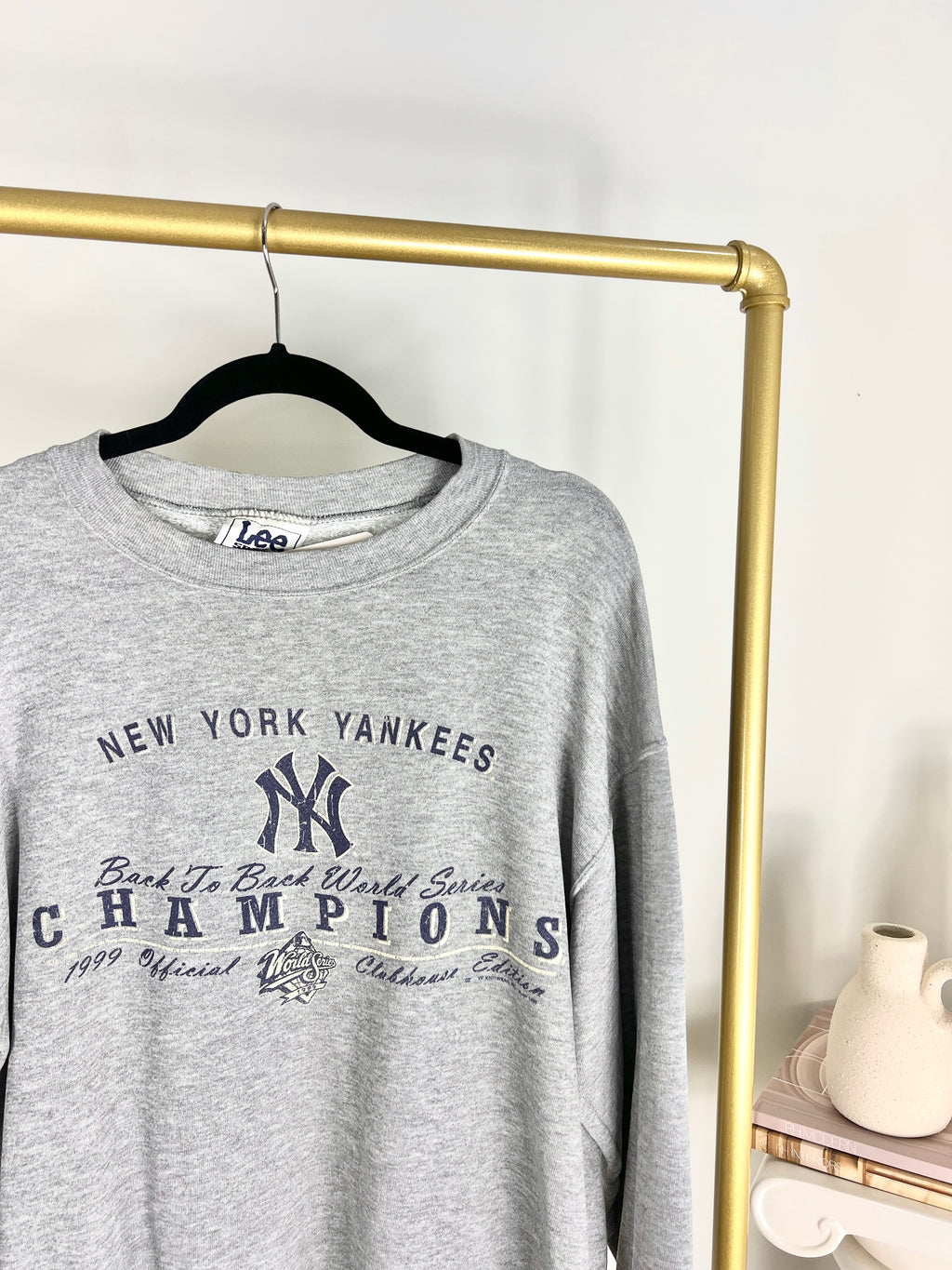 VINTAGE 1999 GREY NEW YORK YANKEES CREWNECK