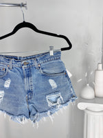 VINTAGE LIGHT WASH LEVI'S DENIM CUTOFFS - SIZE 8