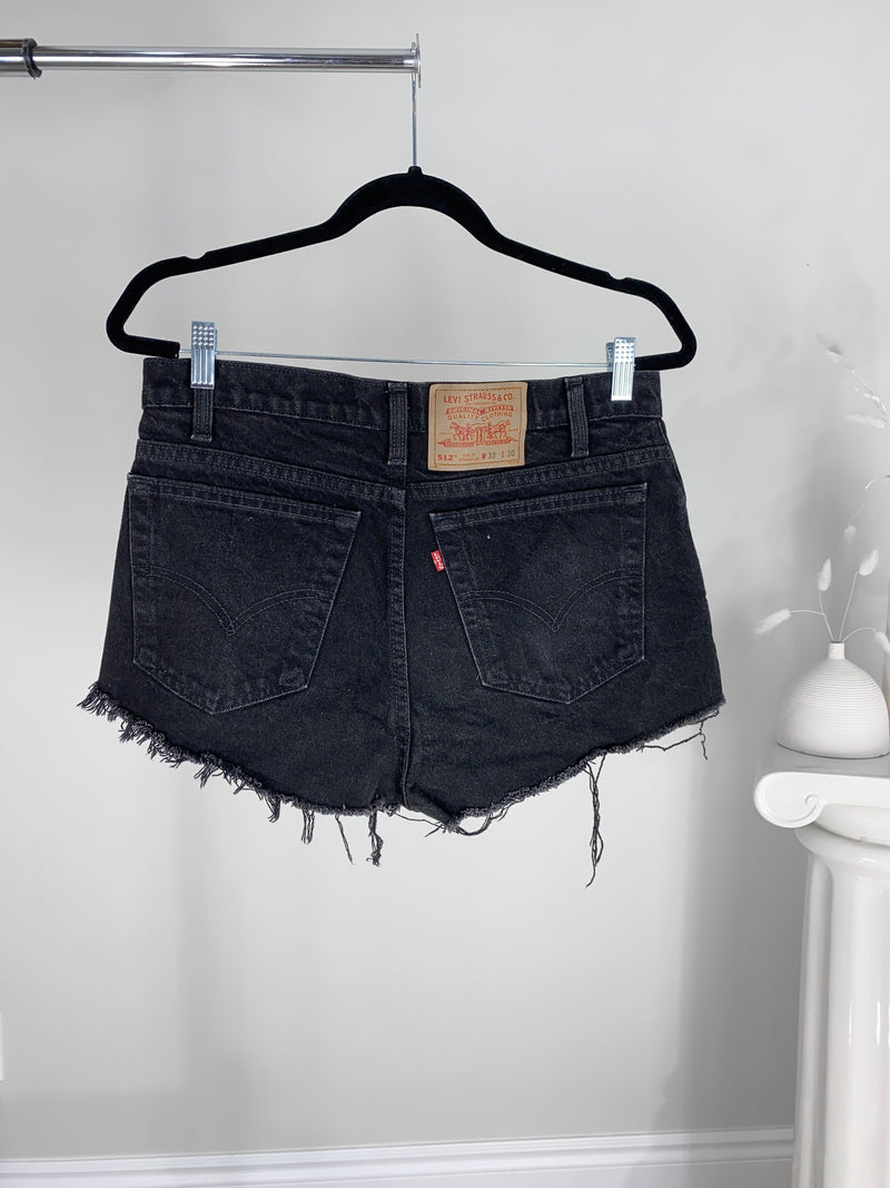 VINTAGE BLACK WASH LEVI'S DENIM CUTOFFS - SIZE 6